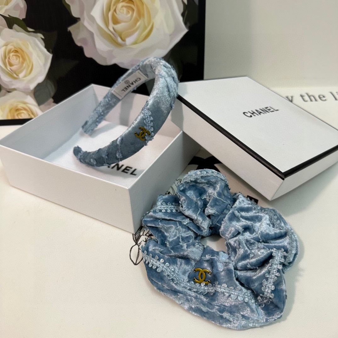CHANEL SKY BLUE VELVET TWO-PIECE SET 412457