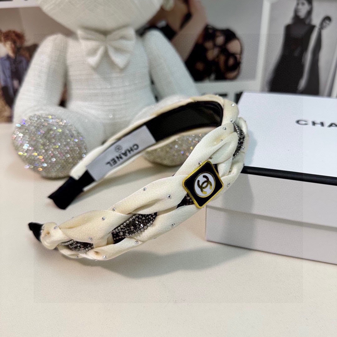 CHANEL WHITE FABRIC HAIRBAND WITH CRYSTAL 412474