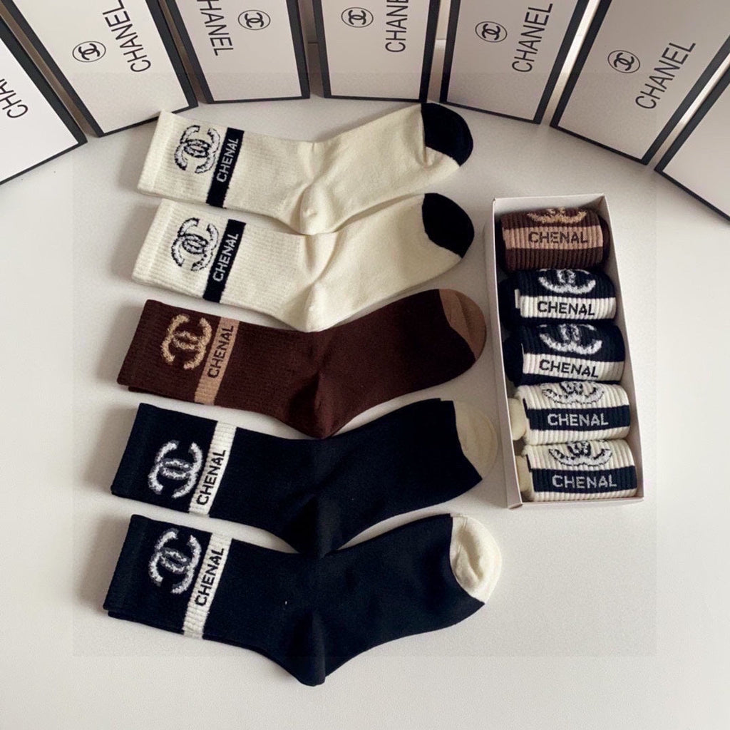 CHANEL CREW SOCKS 419059 (1 BOX )