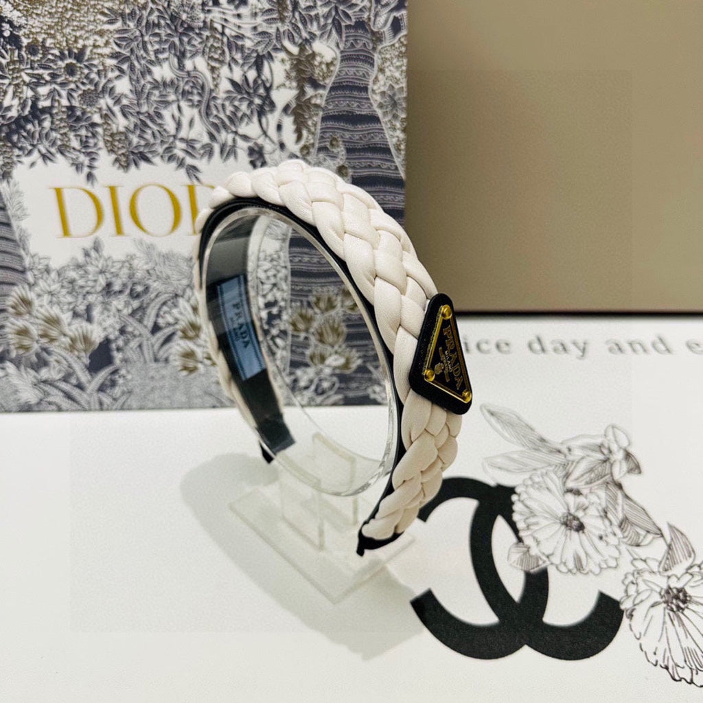 PRADA BRAIDED HAIRBAND IN WHITE SOFT LAMBSKIN 432845
