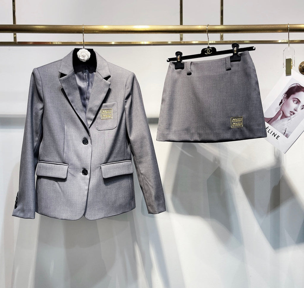 MIUMIU BLAZER STYLE 597