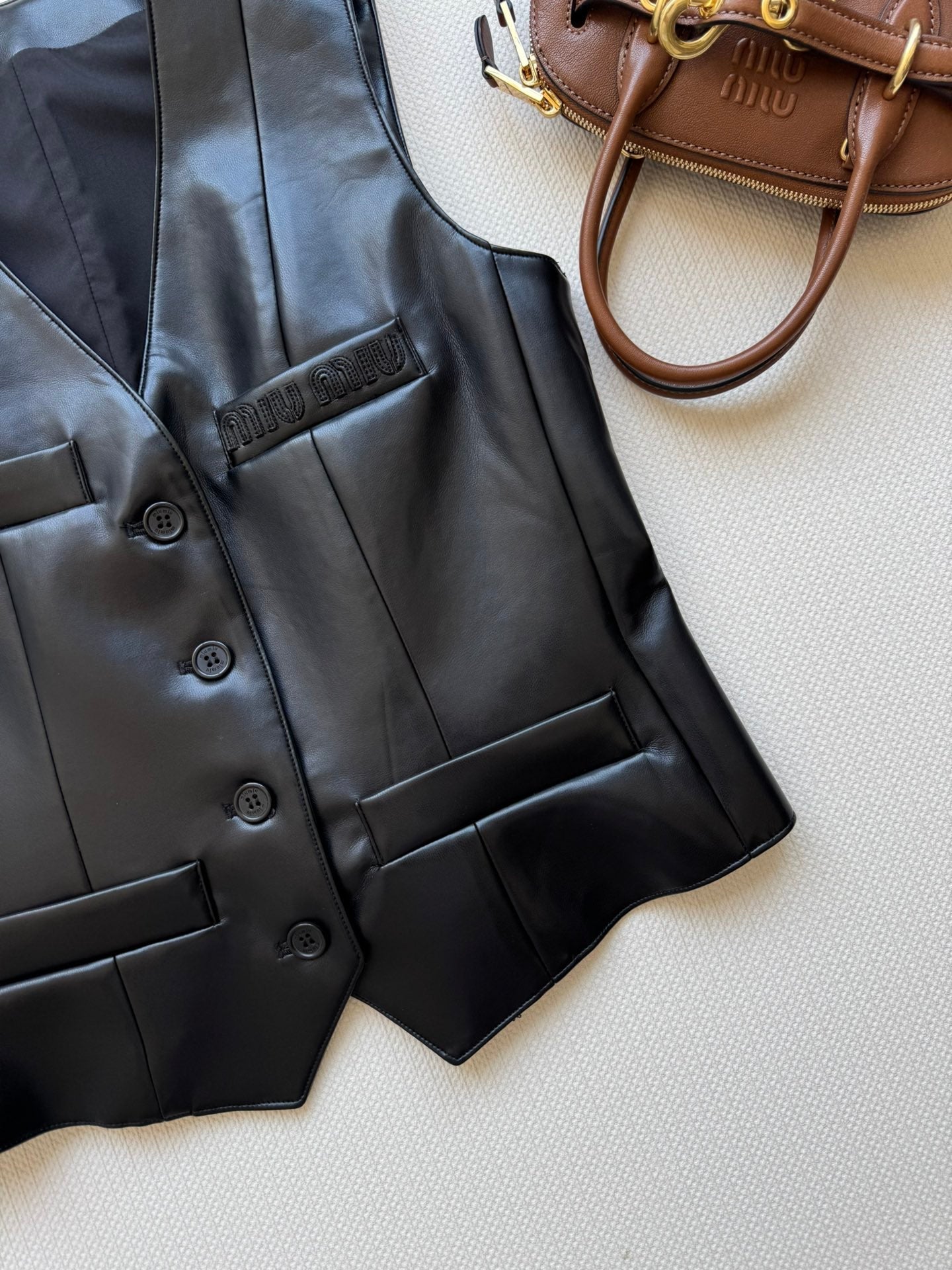 MIUMIU LEATHER VEST STYLE 728