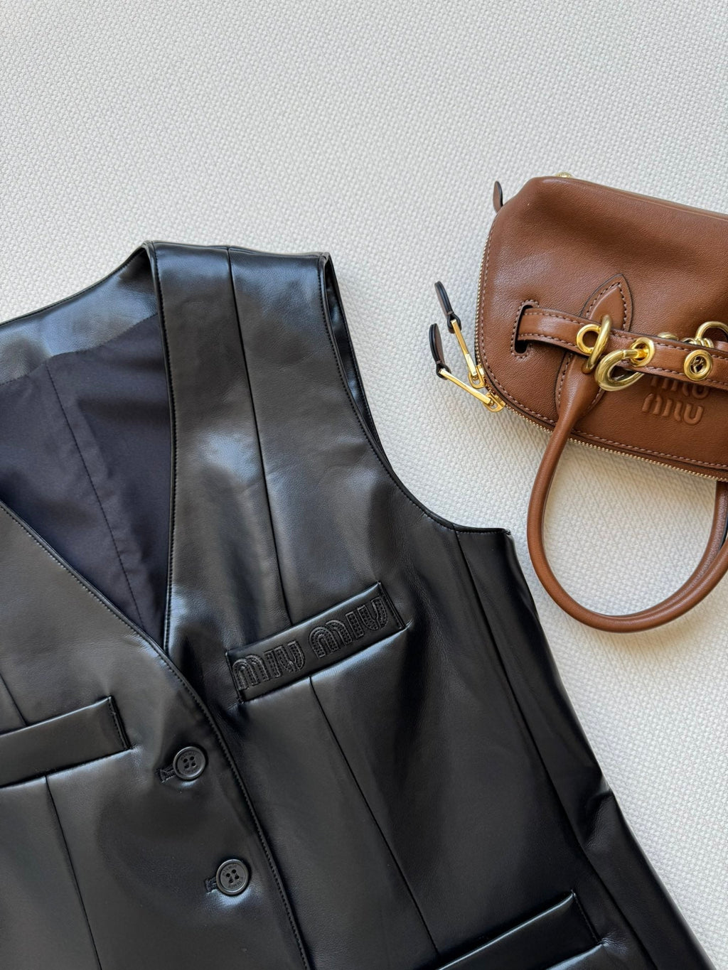 MIUMIU LEATHER VEST STYLE 728