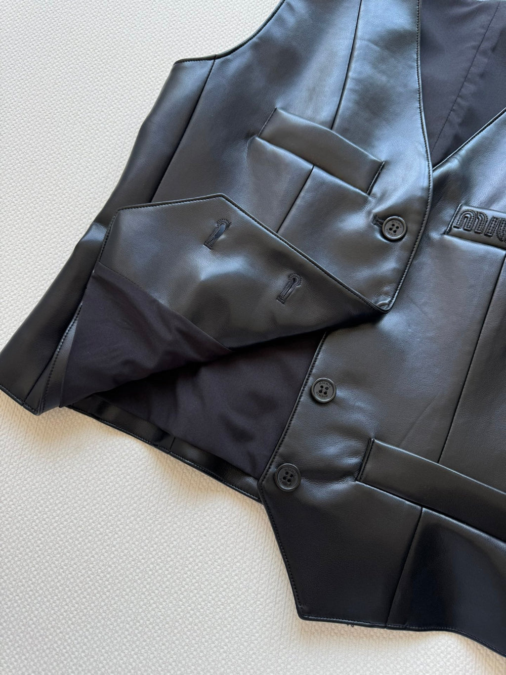 MIUMIU LEATHER VEST STYLE 728