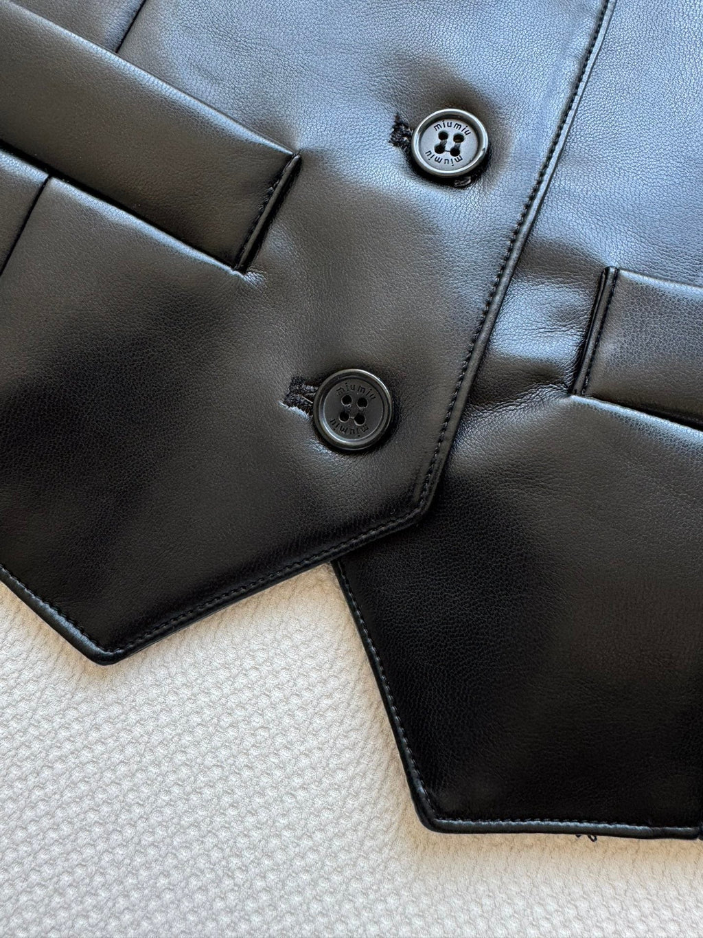 MIUMIU LEATHER VEST STYLE 728