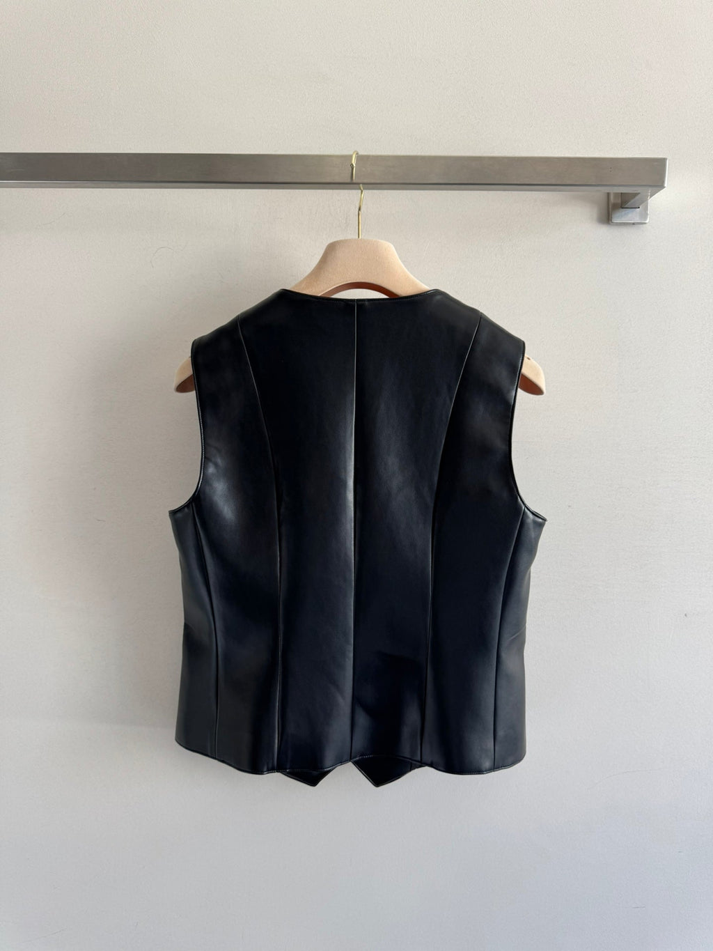 MIUMIU LEATHER VEST STYLE 728