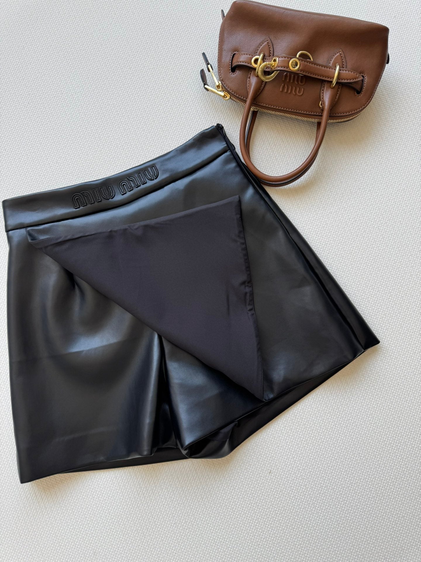 MIUMIU SKORT STYLE 727