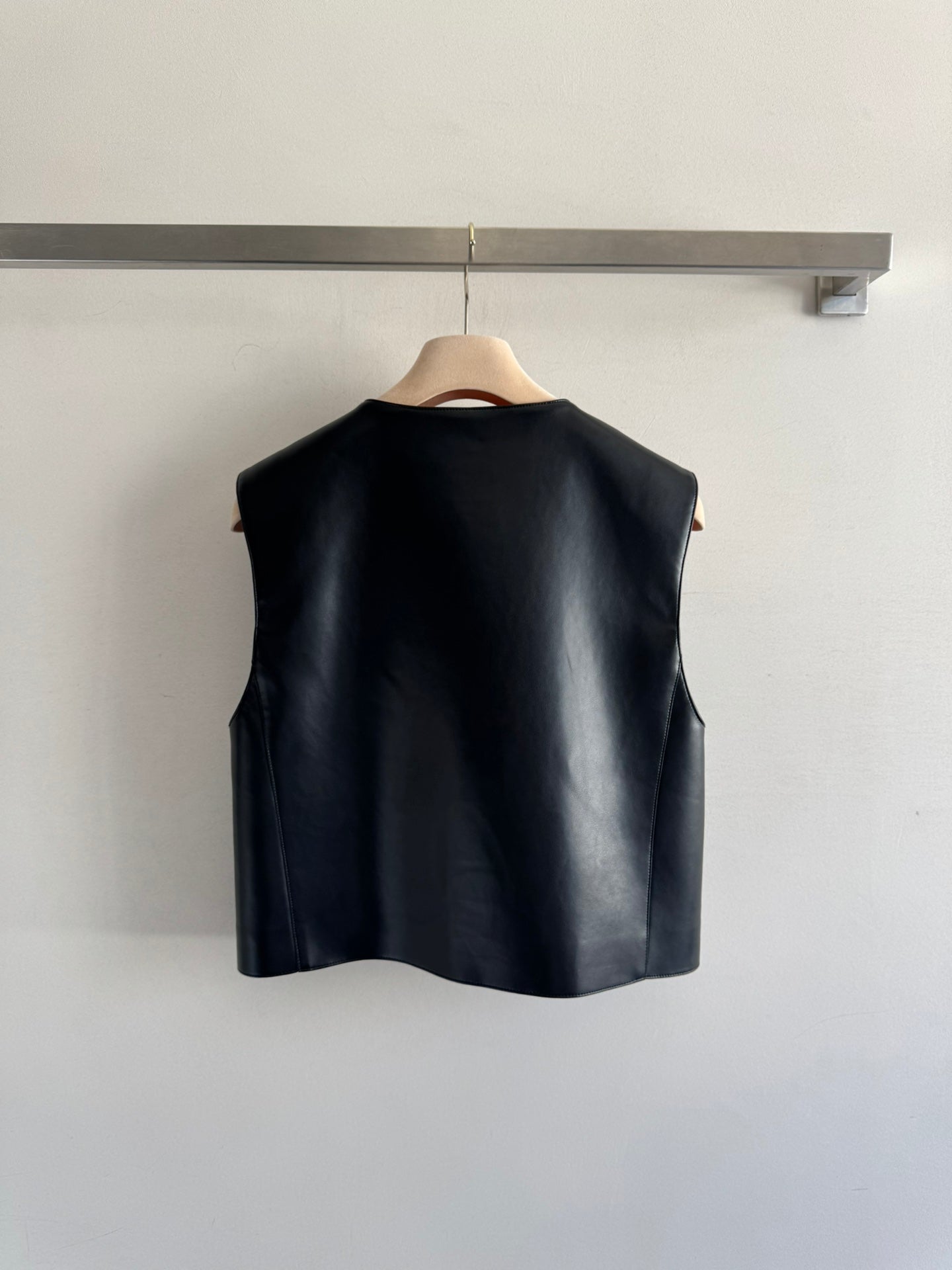 MIUMIU LEATHER VEST STYLE 726
