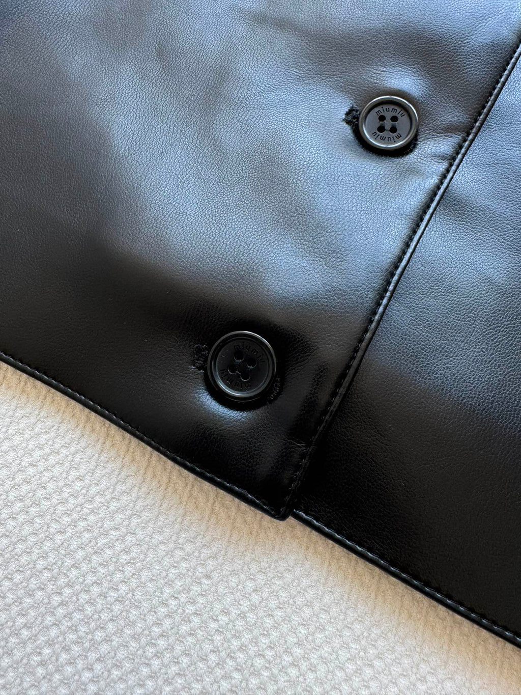 MIUMIU LEATHER VEST STYLE 726
