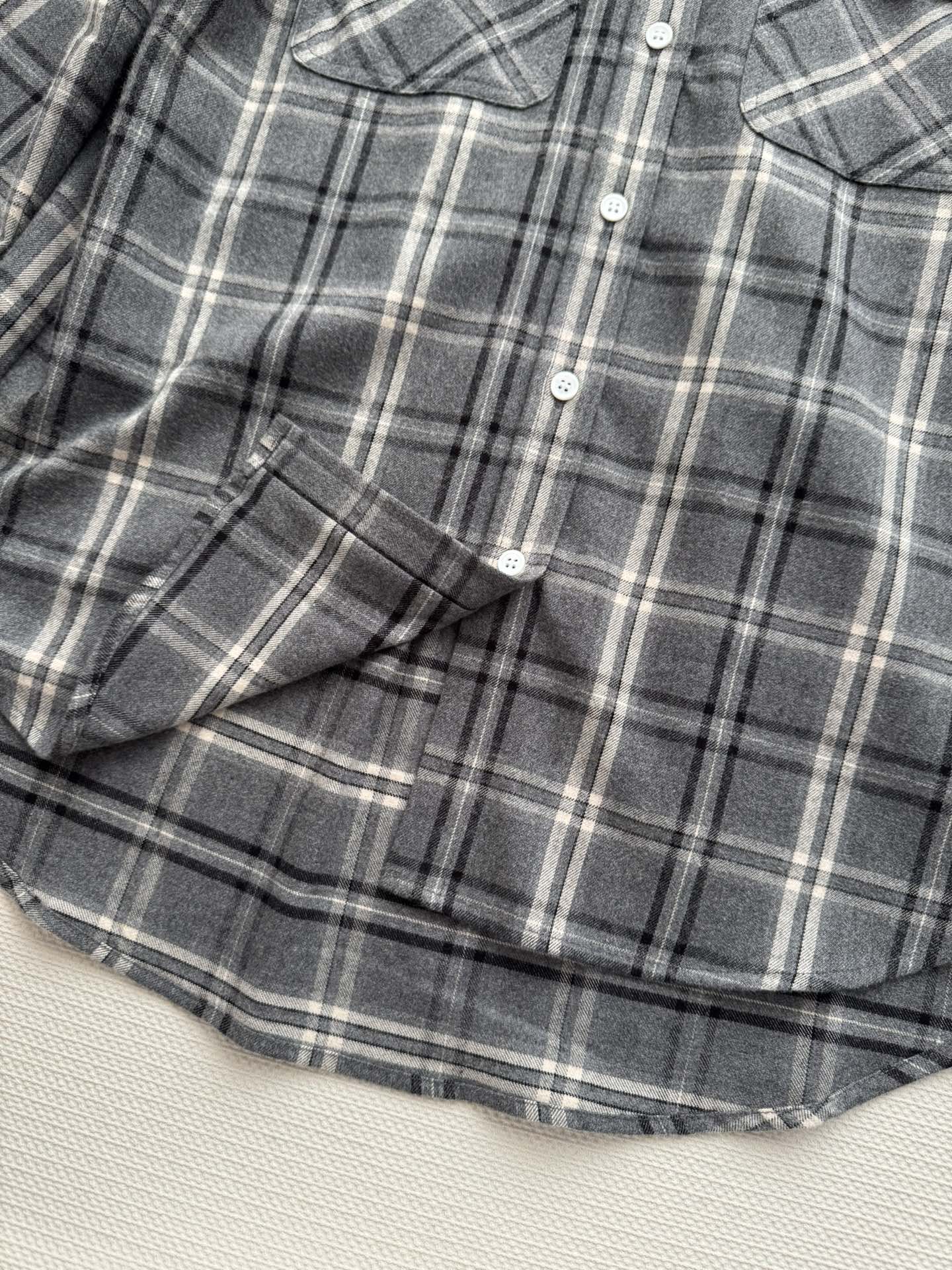 MIUMIU PLAID SHIRT STYLE 730