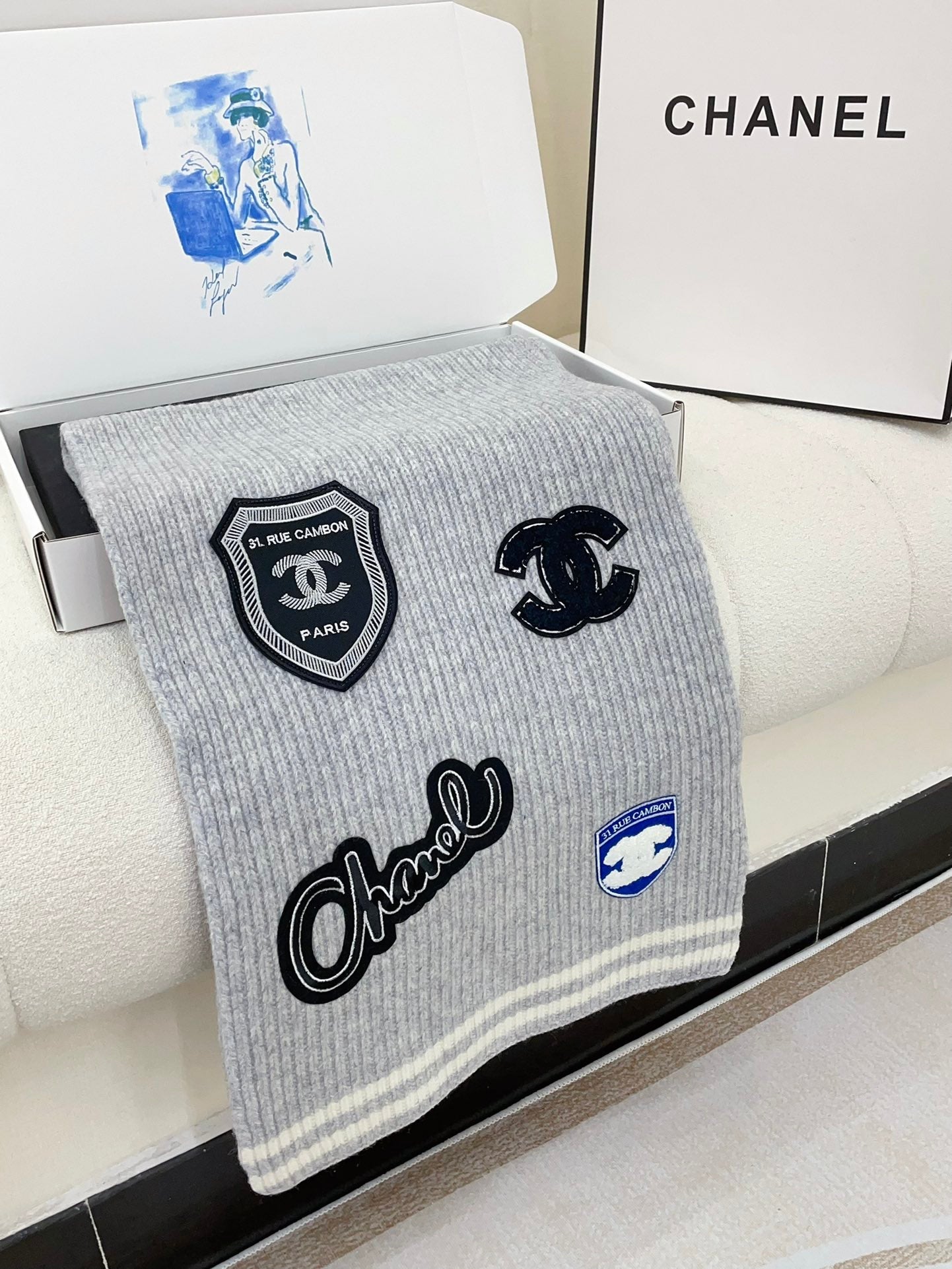 CHANEL SCARF 180 CM IN CLOUD GRAY PURE CASHMERE WITH STICKER 389999