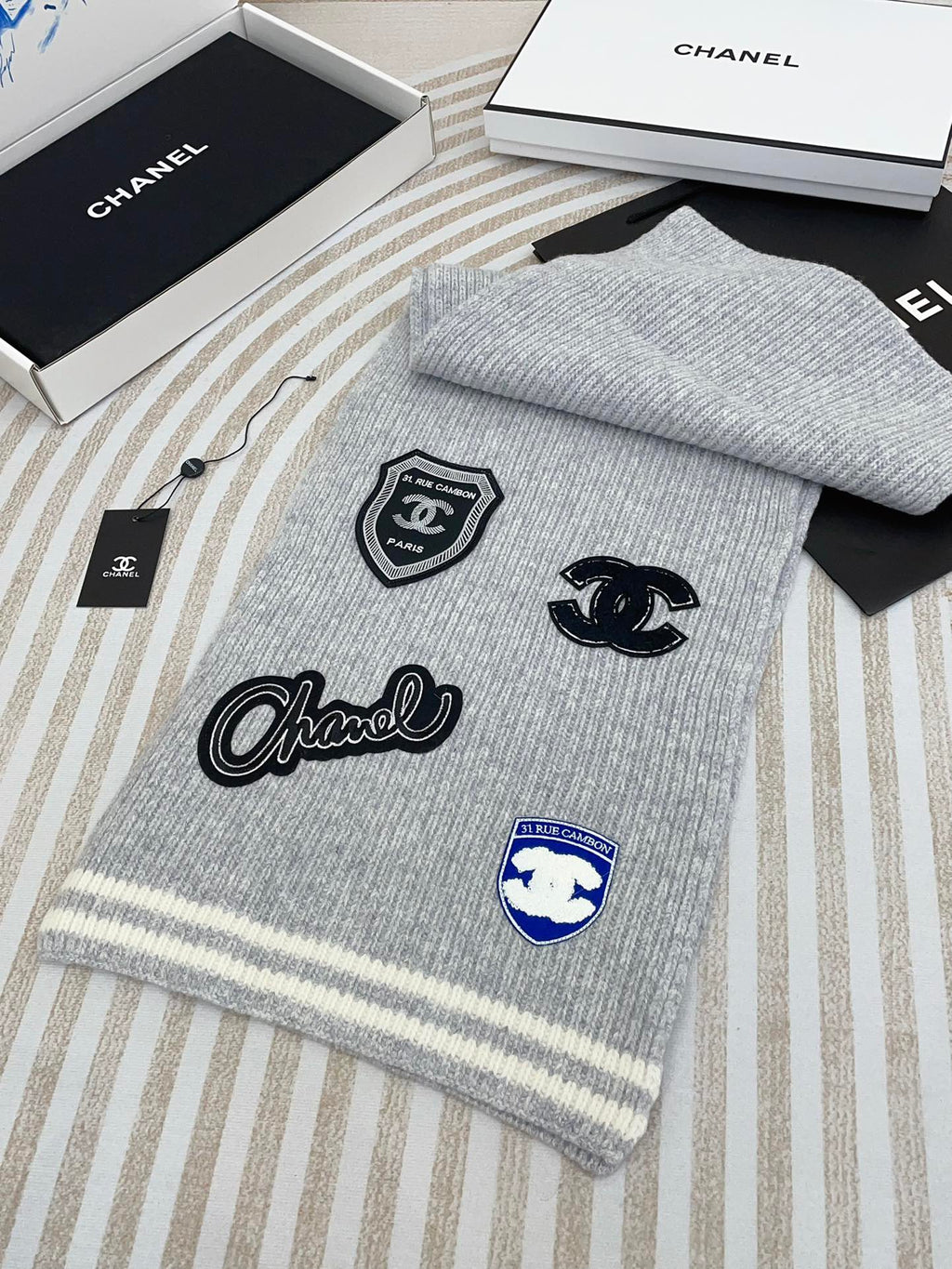 CHANEL SCARF 180 CM IN CLOUD GRAY PURE CASHMERE WITH STICKER 389999