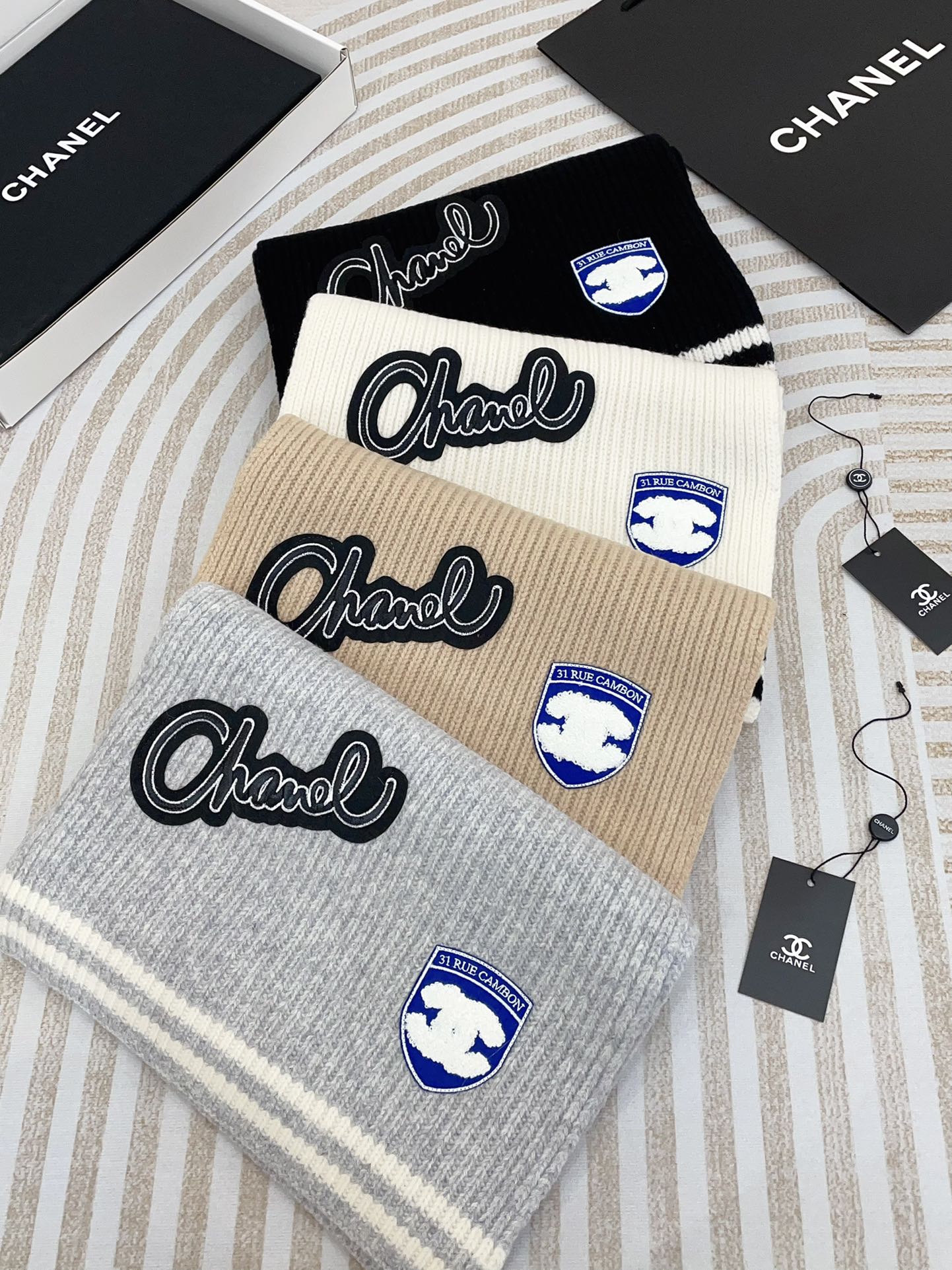 CHANEL SCARF 180 CM IN TAN BEIGE PURE CASHMERE WITH STICKER 390000