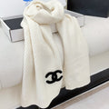 CHANEL SCARF 190 CM IN WHITE CASHMERE 393183
