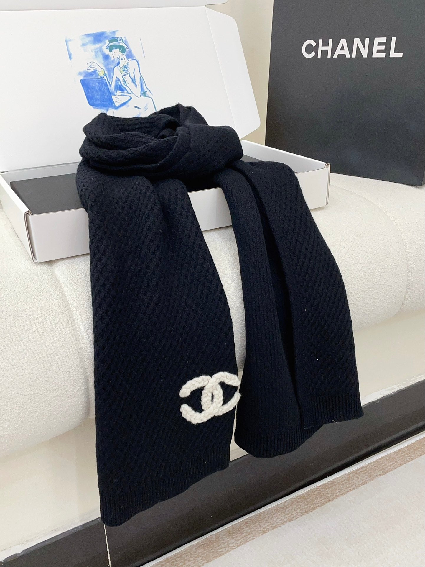 CHANEL SCARF 190 CM IN BLACK CASHMERE 393184