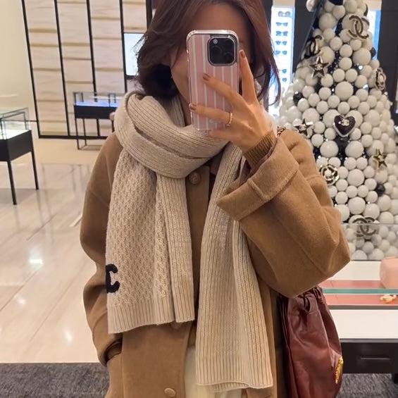 CHANEL SCARF 190 CM IN DESERT BROWN CASHMERE 393185