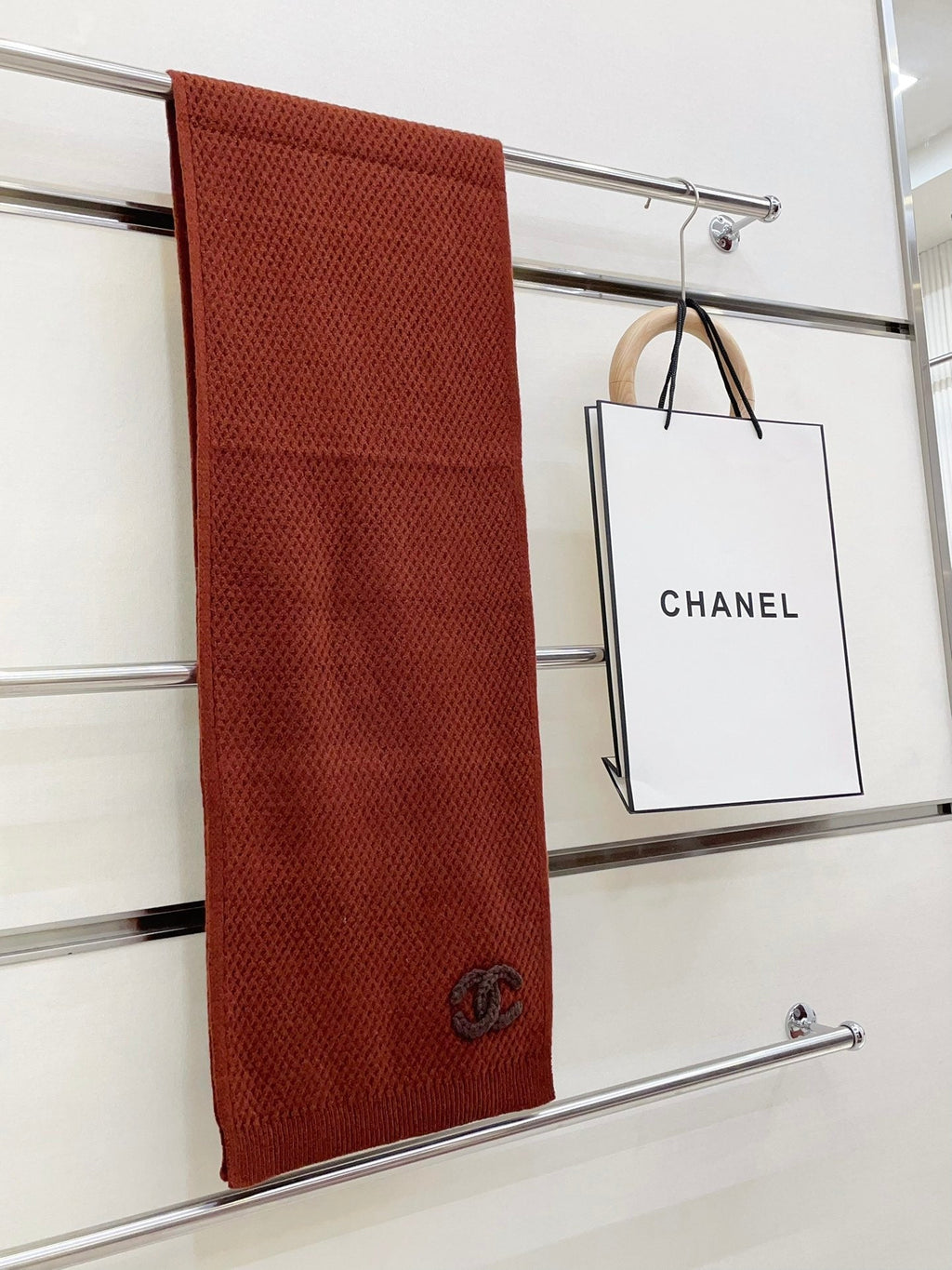 CHANEL SCARF 190 CM IN RED BROWN CASHMERE 393186