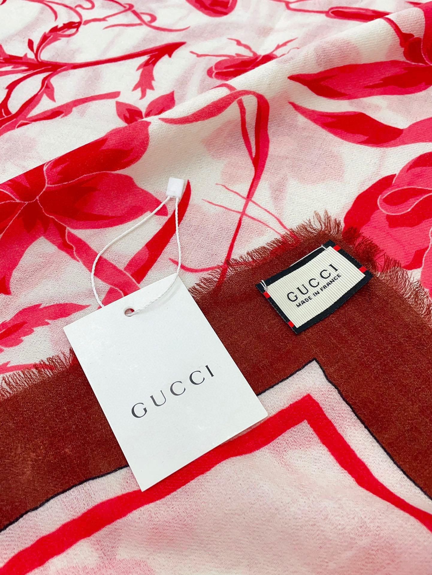 GUCCI SQUARE SCARF 140 CM IN ROSE RED CASHMERE 398256