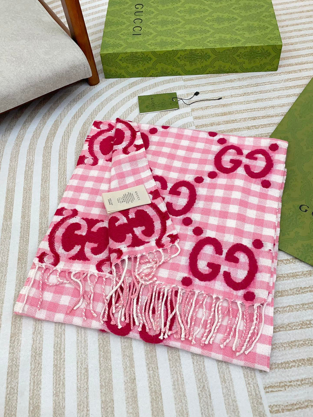GUCCI SCARF 220 CM IN BRIGHT PINK MIX WHITE WOOL 401164