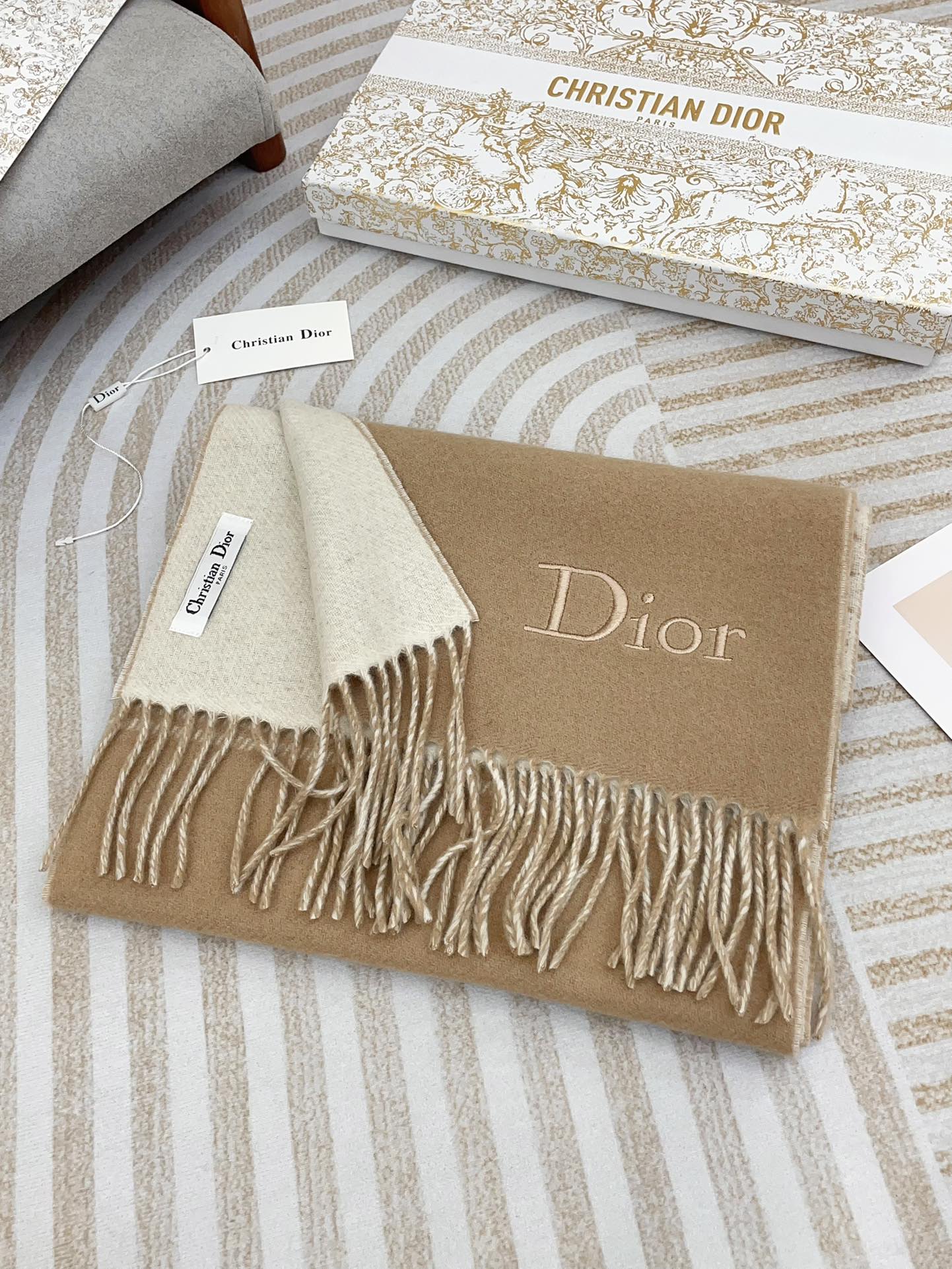 DIOR SCARF 180 CM IN CAMEL BEIGE CASHMERE 419820