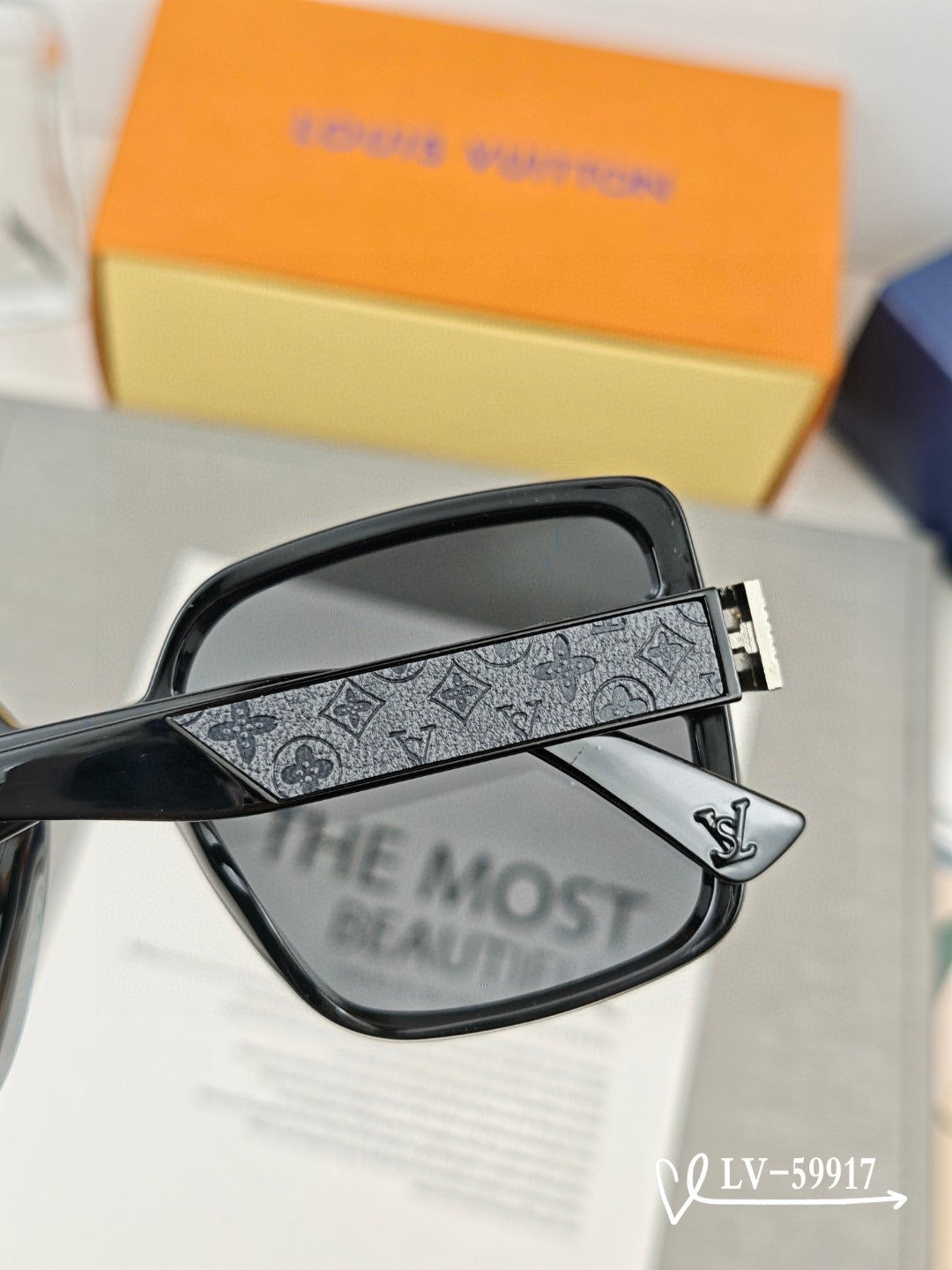 LOUIS VUITTON SQUARE SUNGLASSES 59917 IN ACETATE