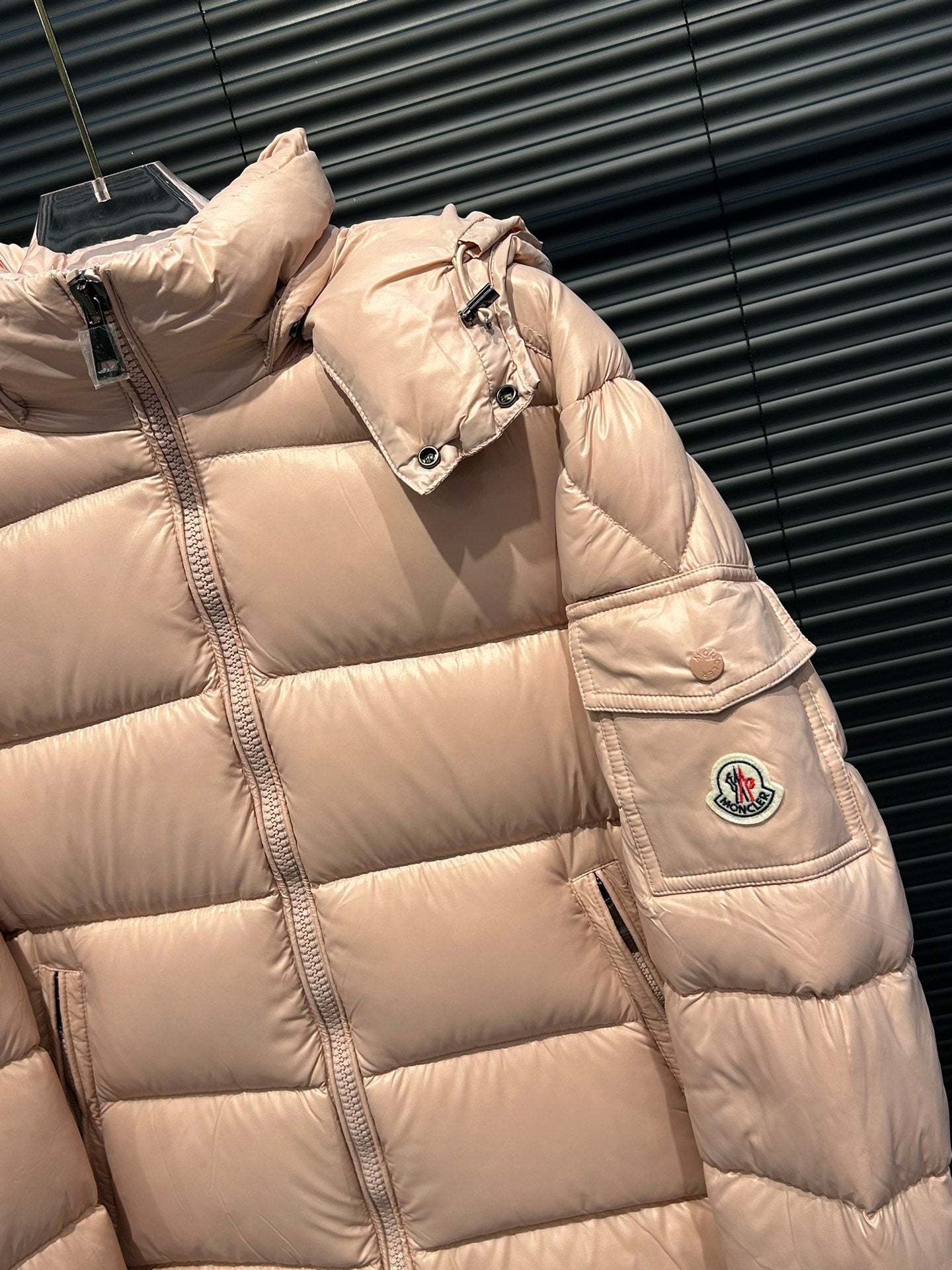 MONCLER 25S DOWN JACKET 376