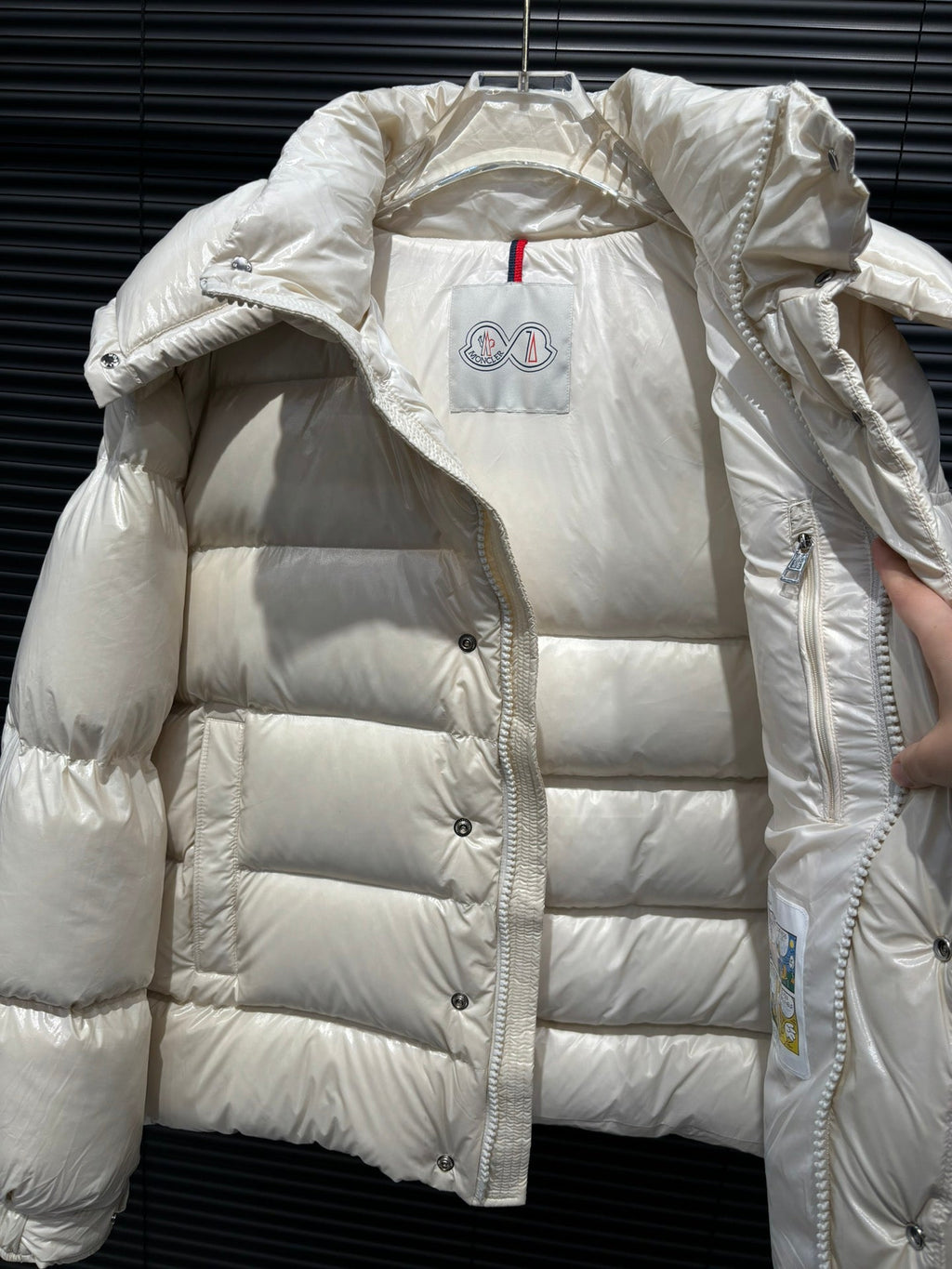 MONCLER 25S DOWN JACKET 379