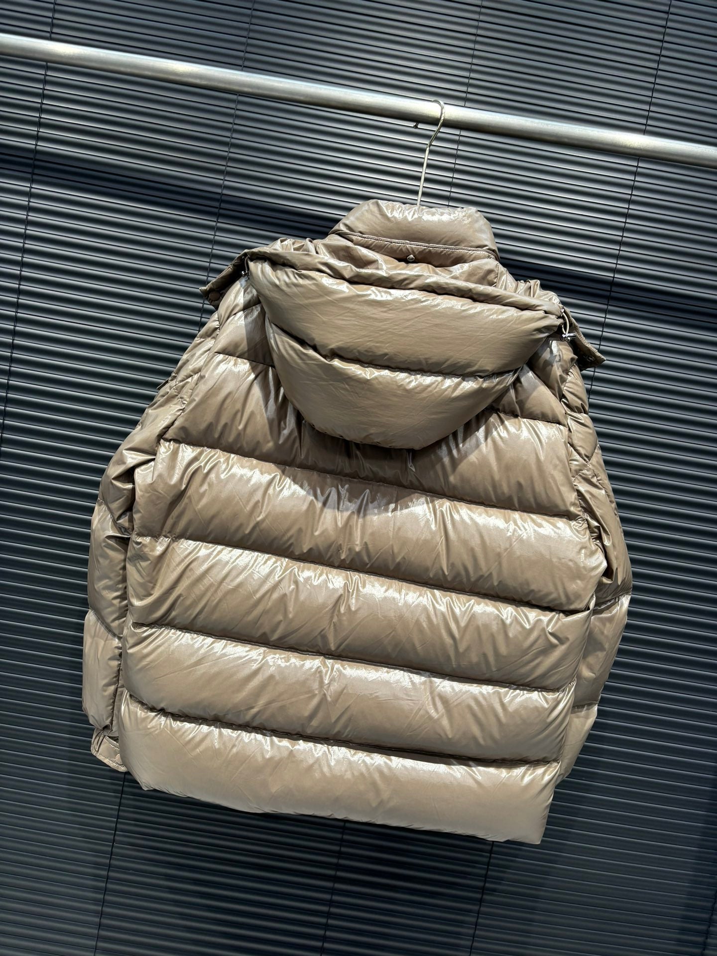 MONCLER 25S DOWN JACKET 378