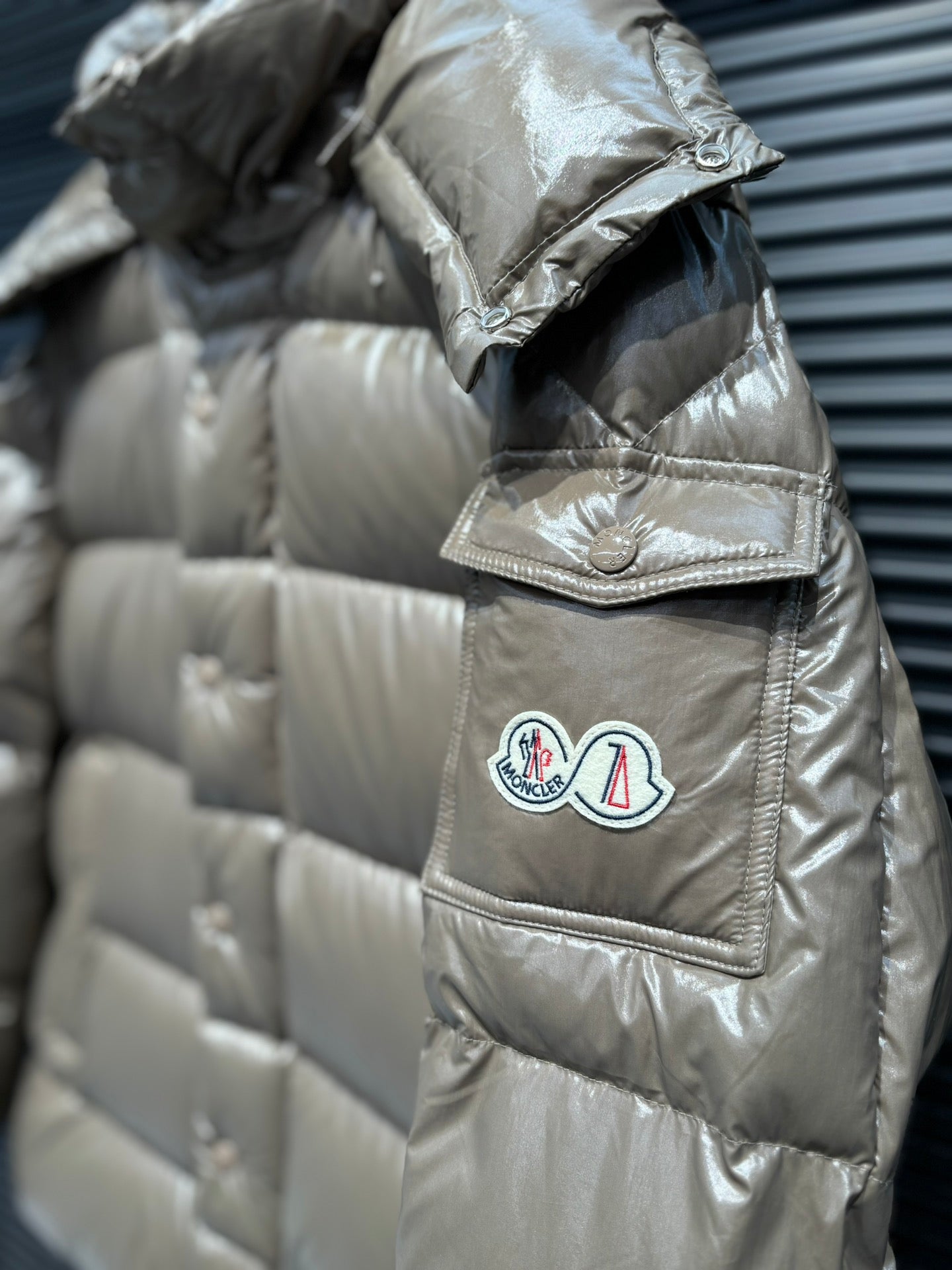 MONCLER 25S DOWN JACKET 378