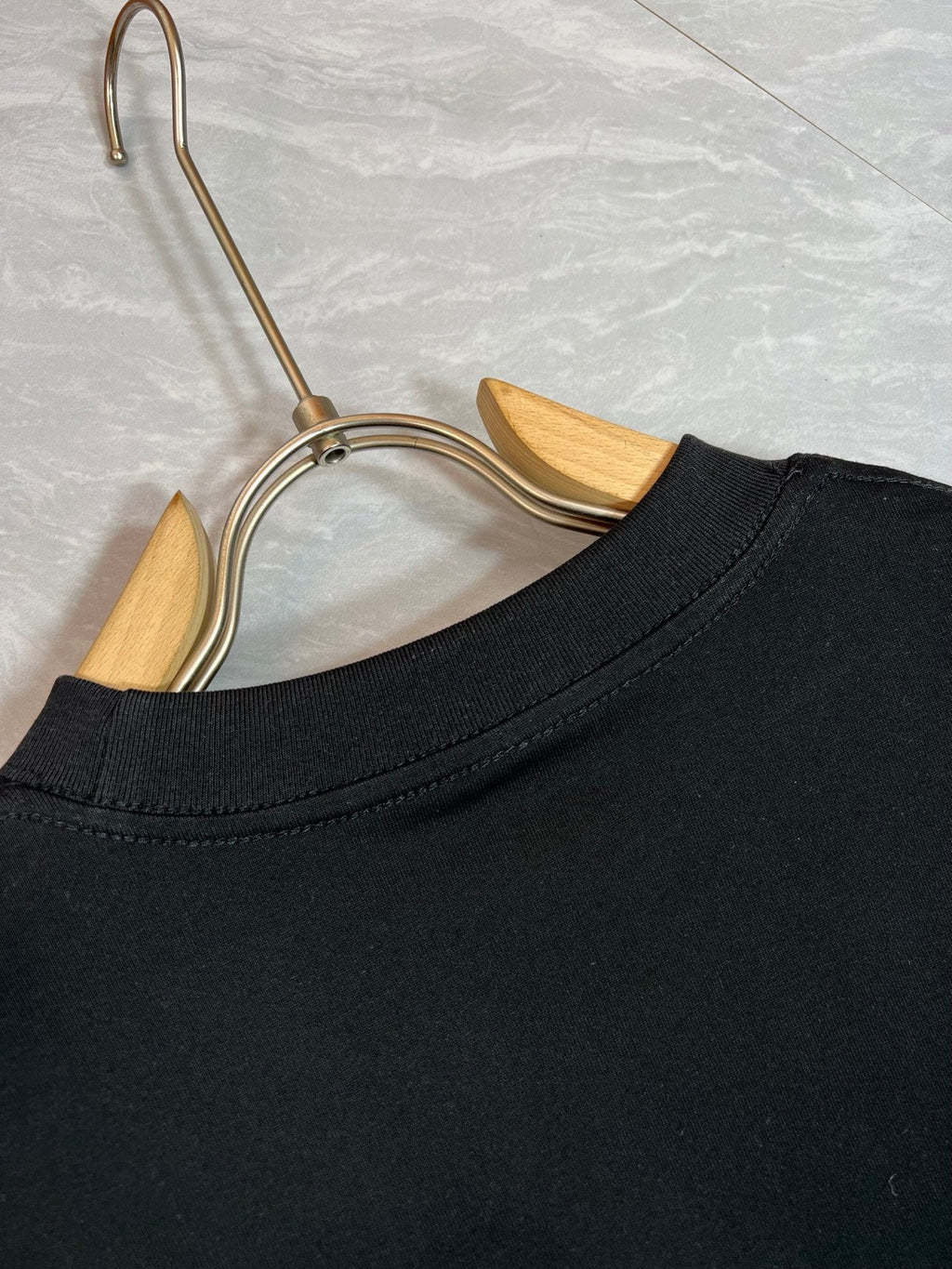 LOUIS VUITTON LV T-SHIRT IN BLACK PURE COTTON 238922