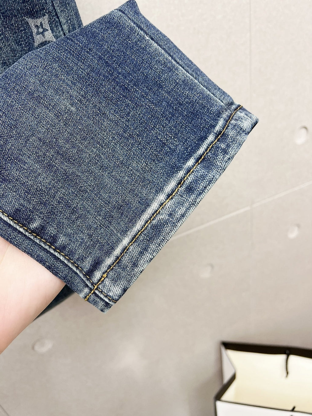LOUIS VUITTON LV BLUE MONOGRAM DENIM JEAN 239498