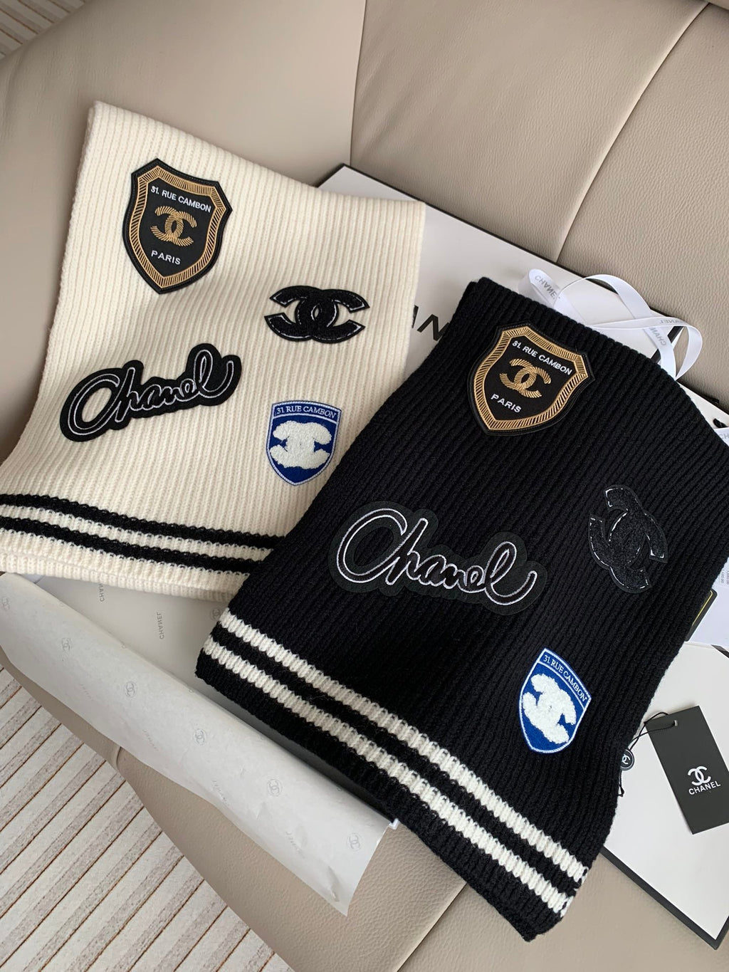 CHANEL SCARF 200 CM IN WHITE PURE CASHMERE WITH STICKER 392880