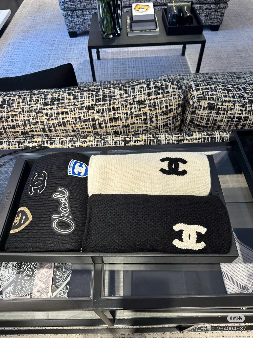 CHANEL SCARF 200 CM IN BLACK PURE CASHMERE WITH STICKER 392881
