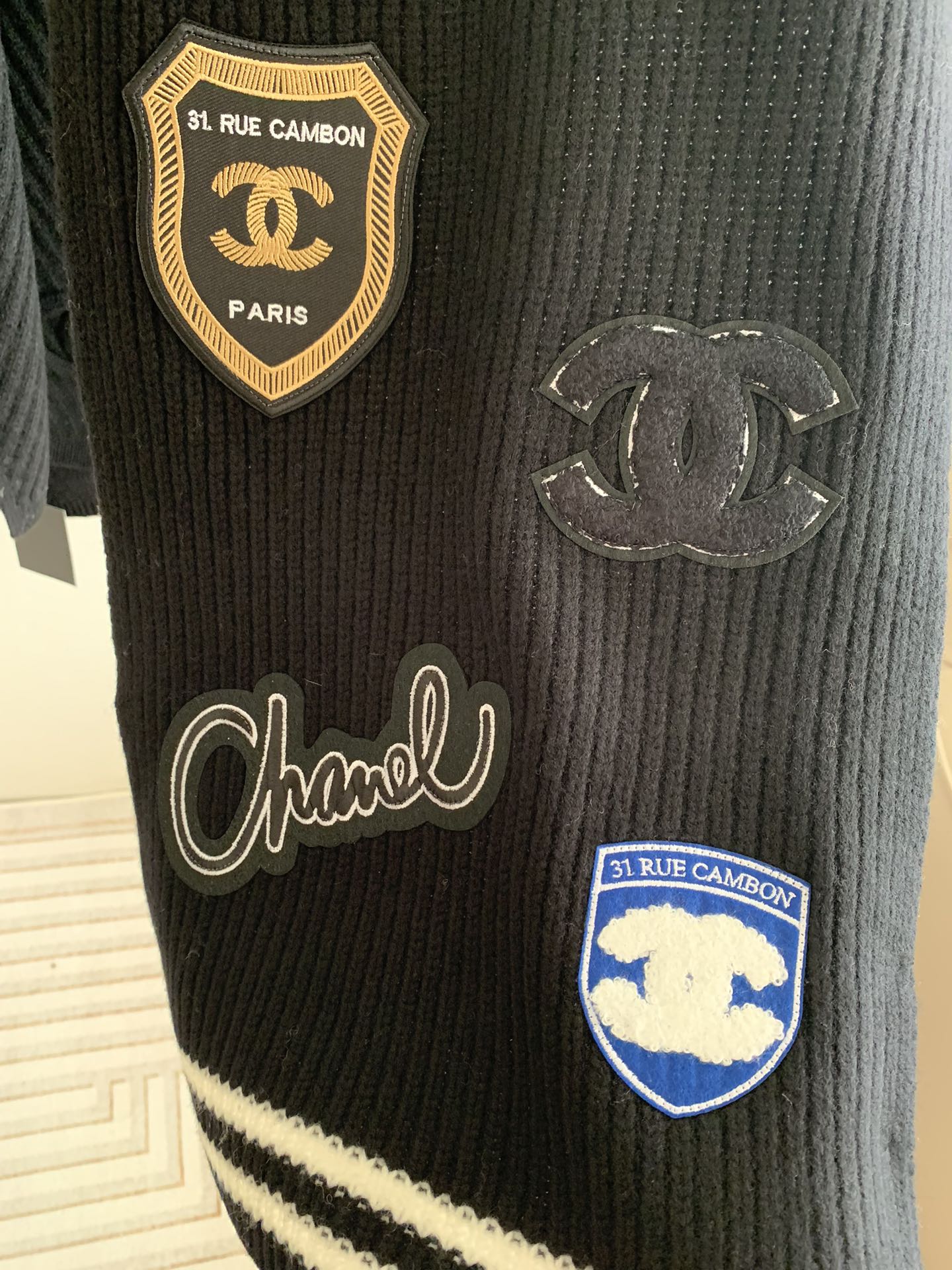 CHANEL SCARF 200 CM IN BLACK PURE CASHMERE WITH STICKER 392881