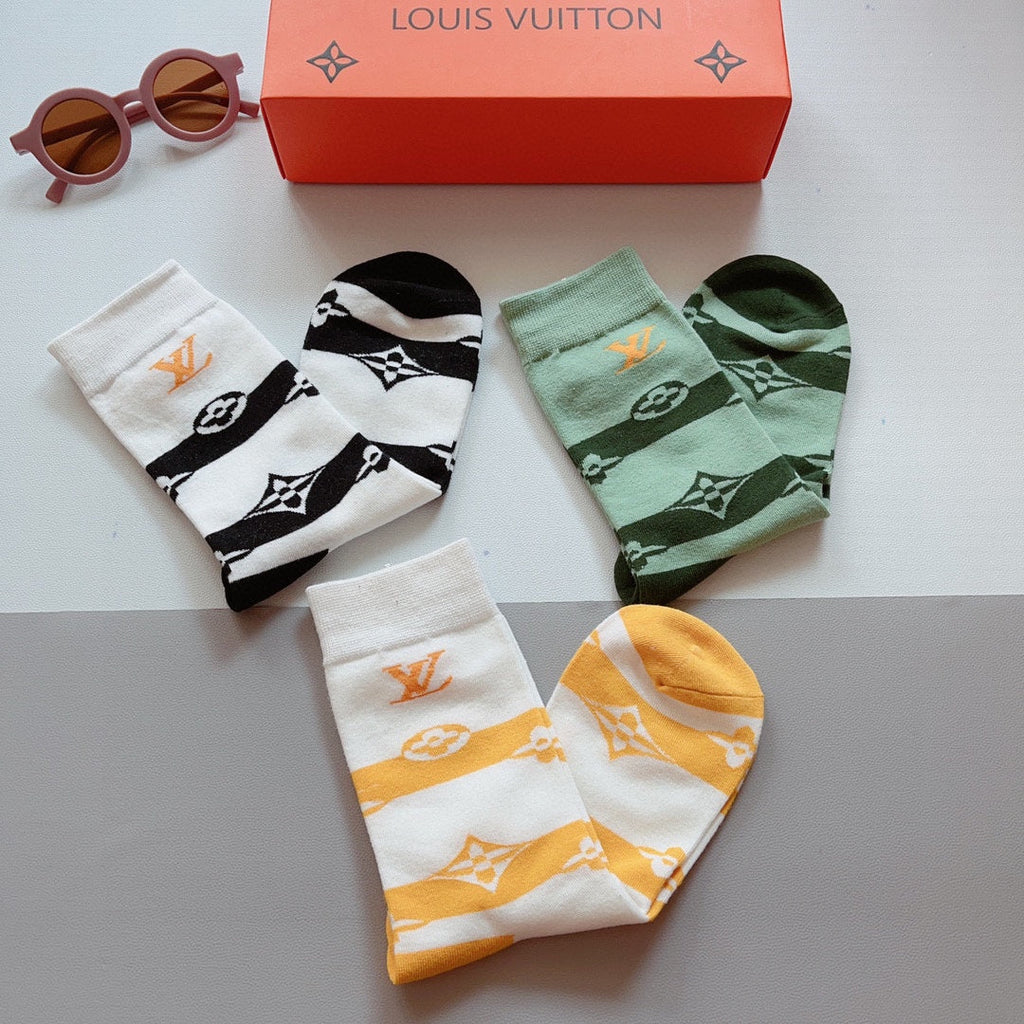 LOUIS VUITTON CREW SOCKS 172256 (1 BOX)