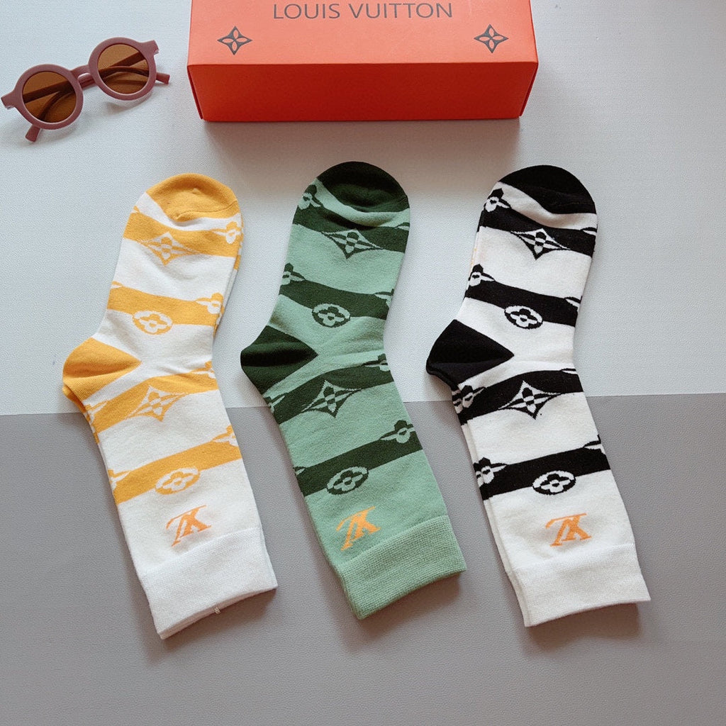 LOUIS VUITTON CREW SOCKS 172256 (1 BOX)