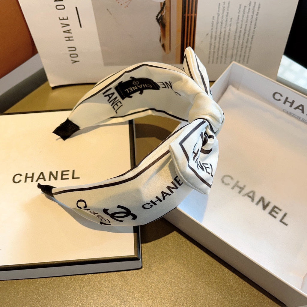 CHANEL WHITE MIX BLACK SILK HAIRBAND 358256