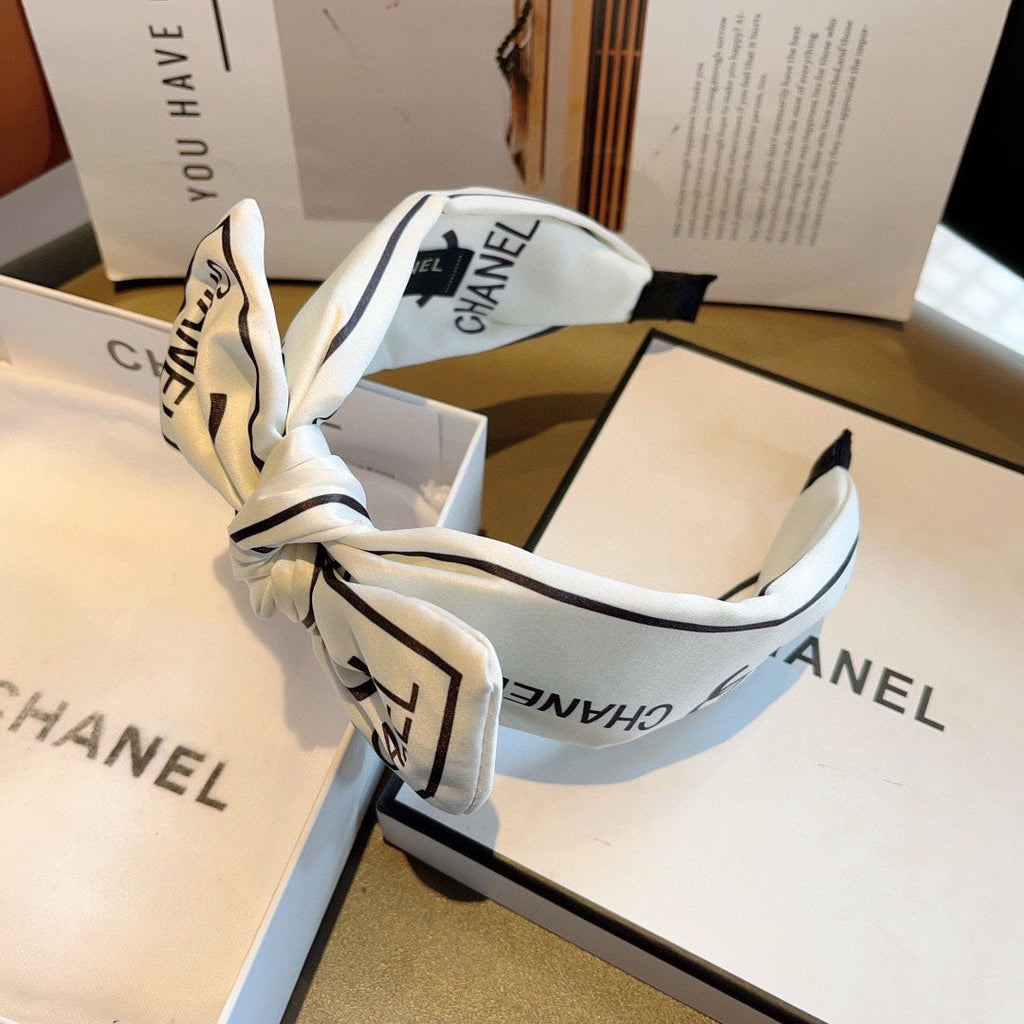 CHANEL WHITE MIX BLACK SILK HAIRBAND 358256
