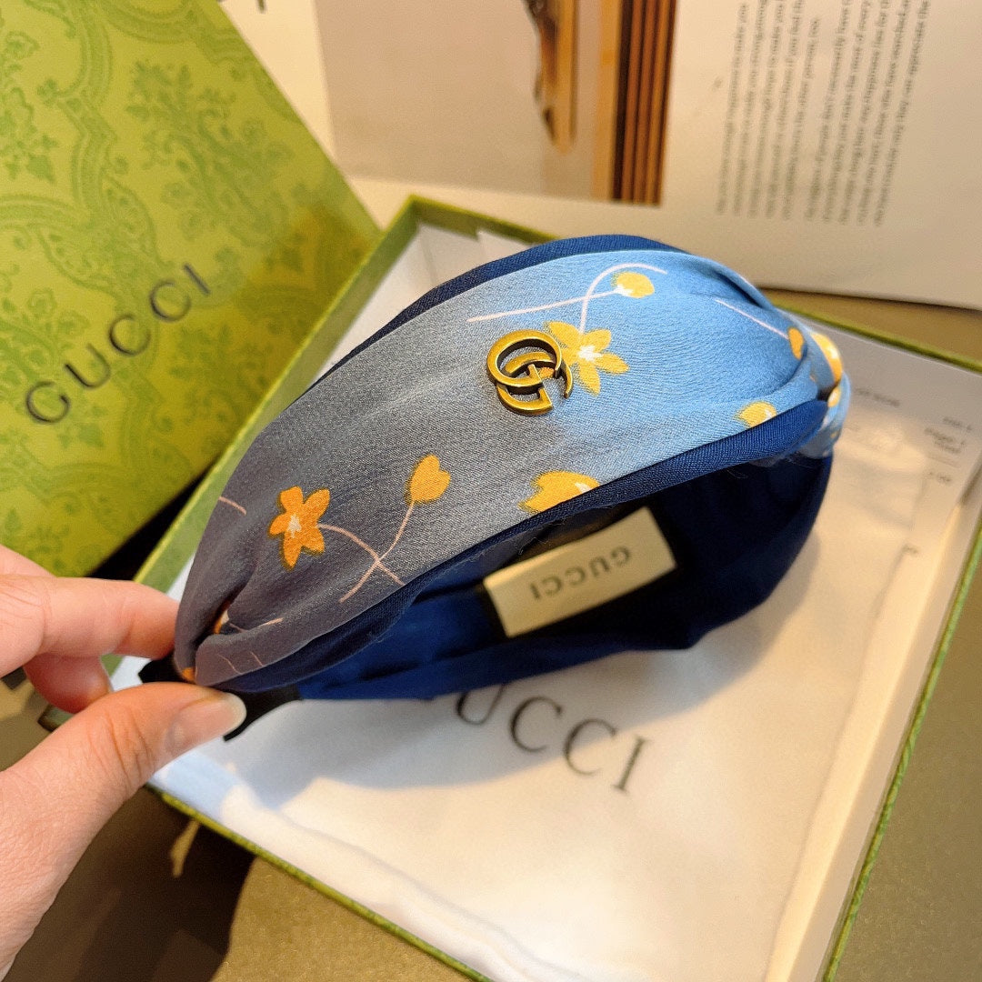 GUCCI HAIRBAND WITH FLOWER PRINT IN CORNFLOWER BLUE SILK 398862