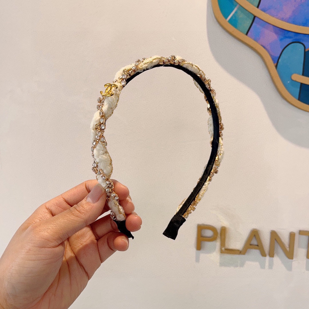 CHANEL WHITE FABRIC WITH CRYSTAL HAIRBAND 417311