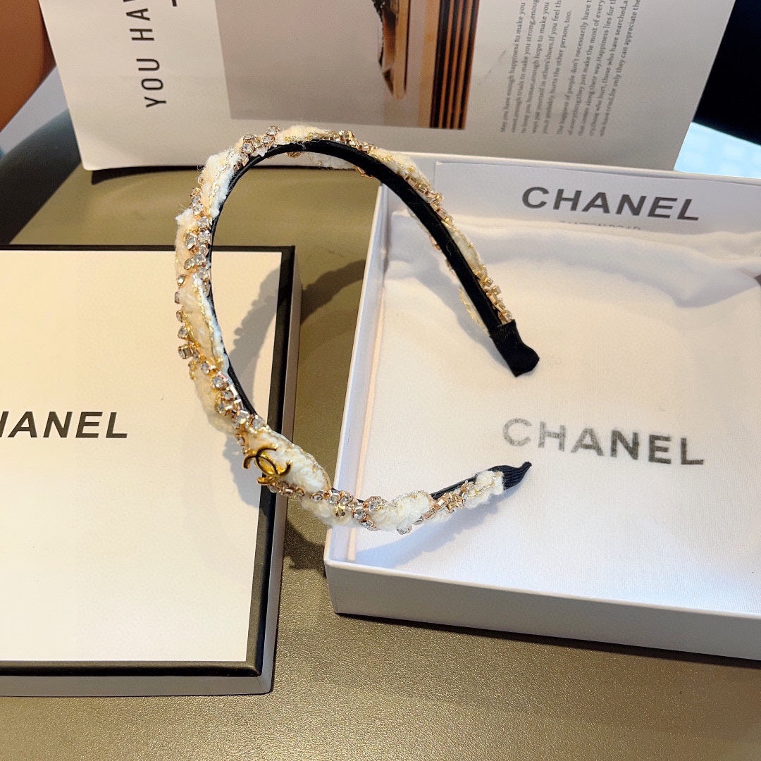 CHANEL WHITE FABRIC WITH CRYSTAL HAIRBAND 417311
