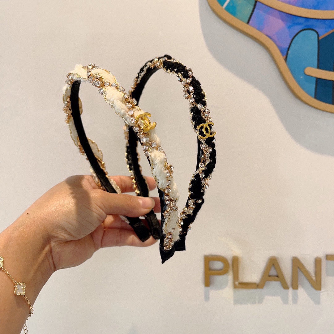 CHANEL WHITE FABRIC WITH CRYSTAL HAIRBAND 417311
