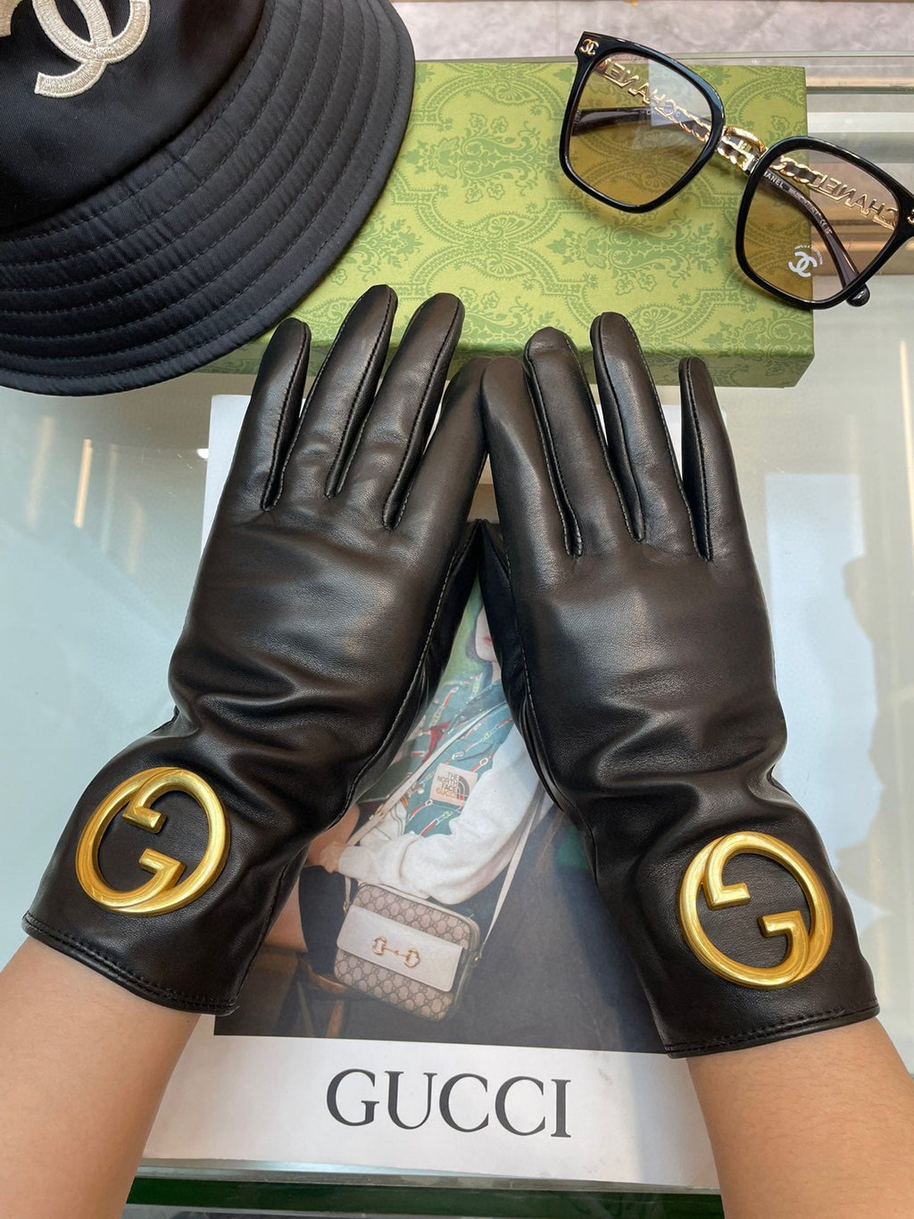 GUCCI GLOVES IN BLACK SHEEPSKIN WITH CASHMERE LINING 432595