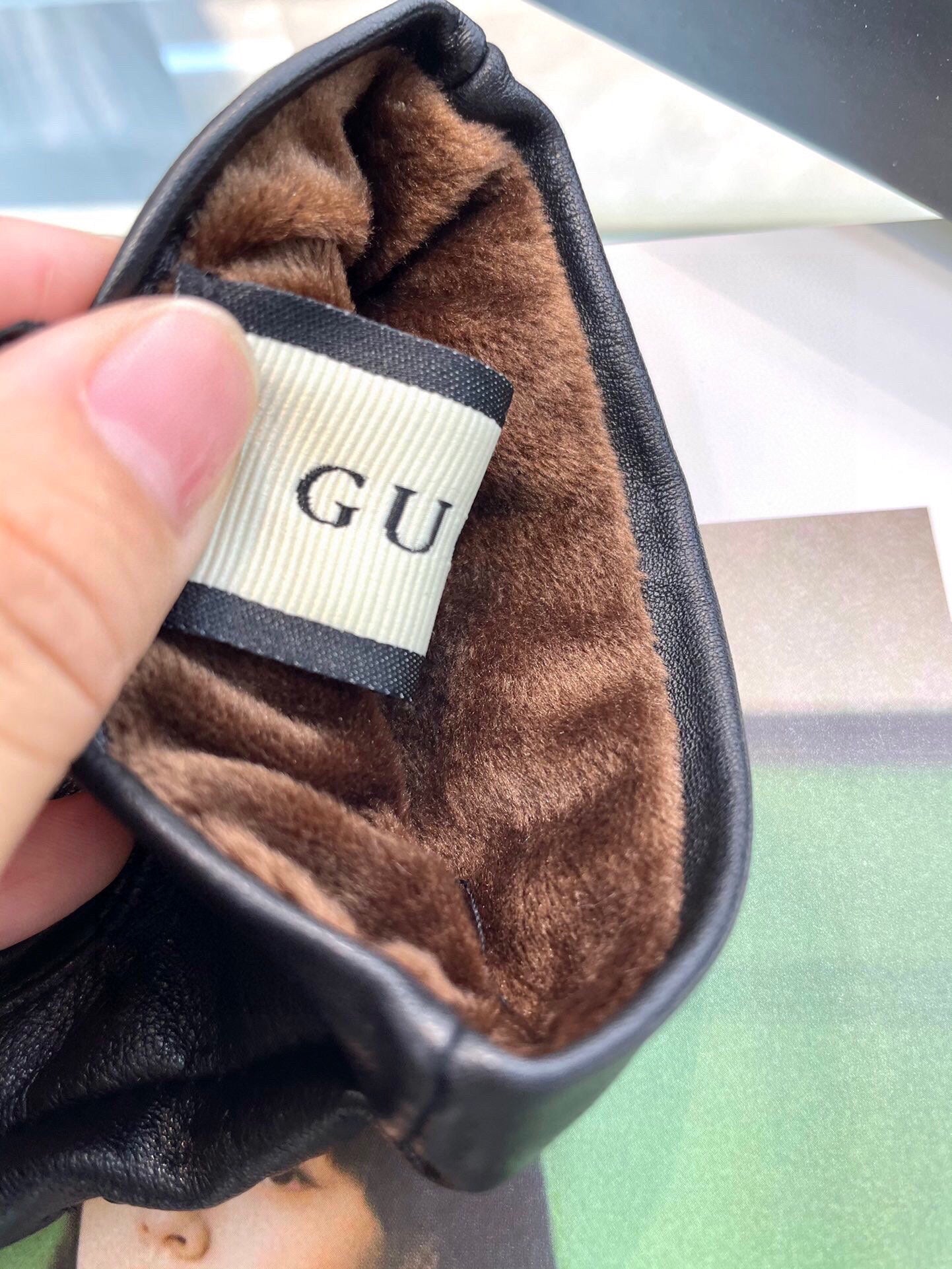 GUCCI GLOVES IN BLACK LAMBSKIN AND FLEECE LINING 441830