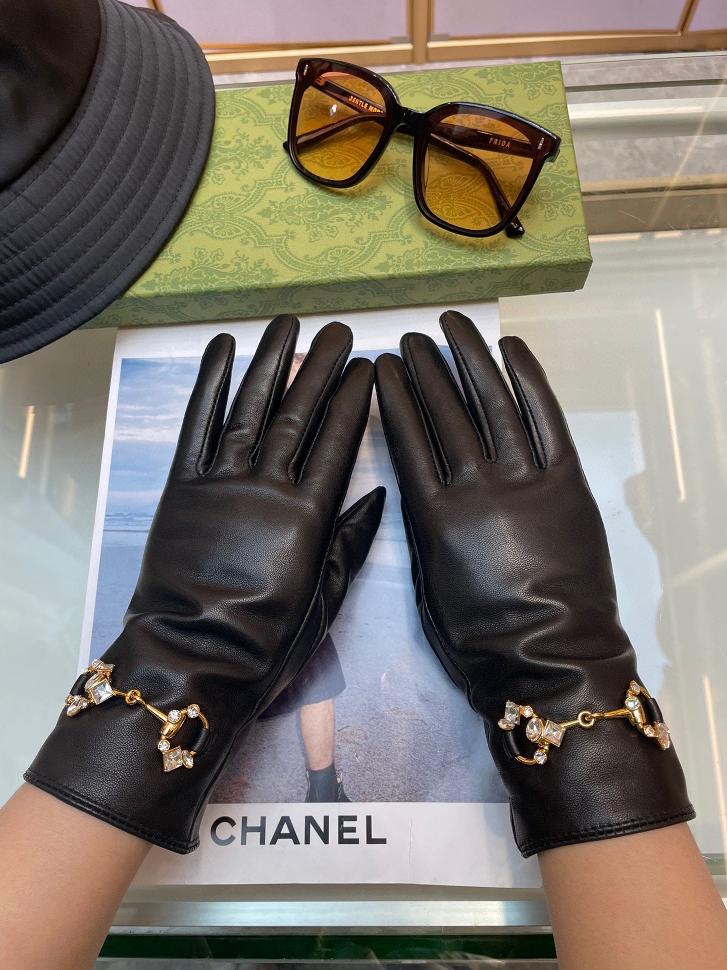 GUCCI HORSEBIT GLOVES IN BLACK LAMBSKIN WITH CASHMERE LINING 454592