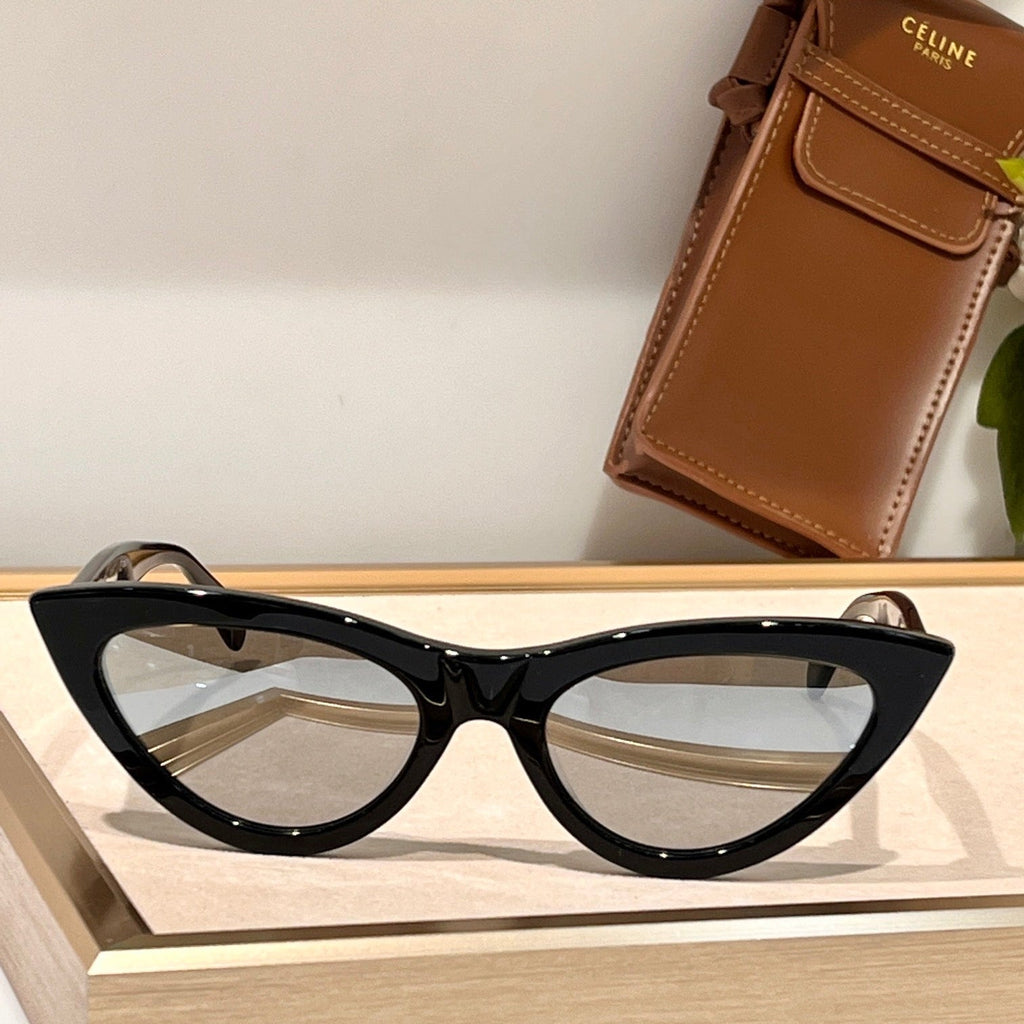 CELINE TRIOMPHE CAT EYE SUNGLASS CL40019 IN ACETATE