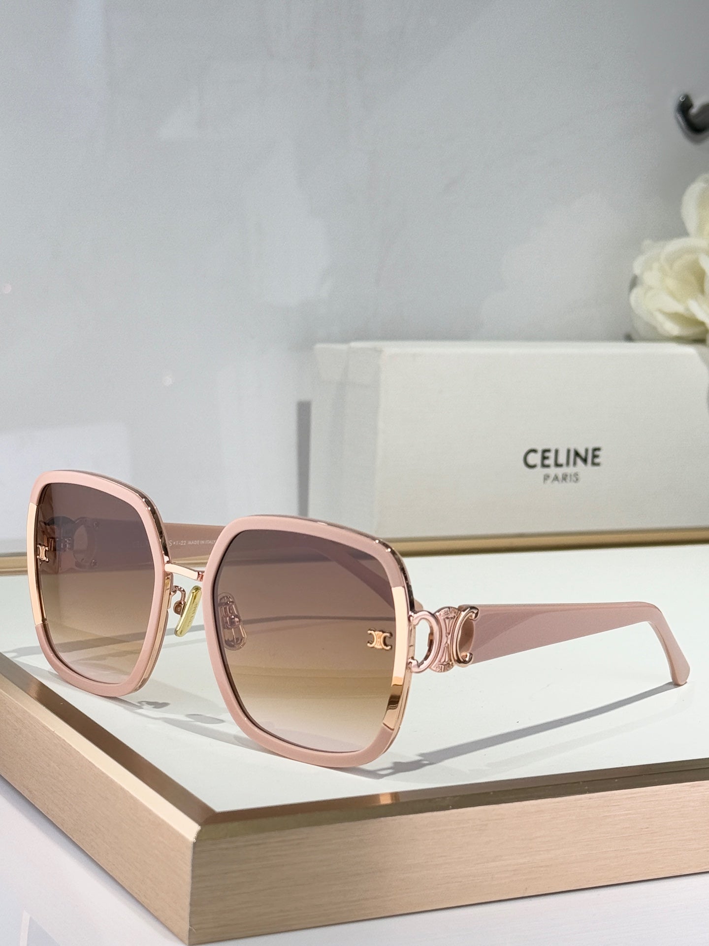 CELINE TRIOMPHE SUNGLASSES CL40250 IN METAL