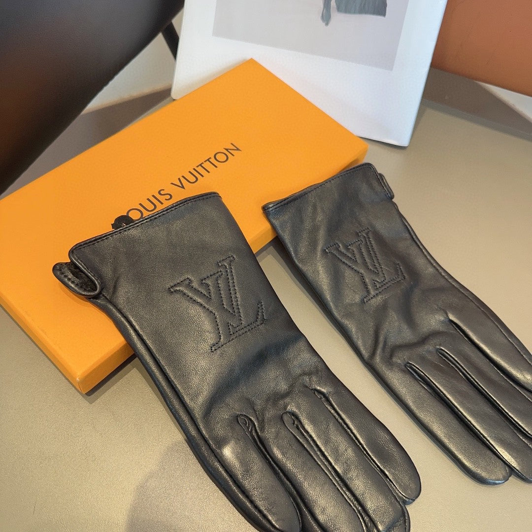 LOUIS VUITTON GLOVES IN BLACK LAMBSKIN 432714