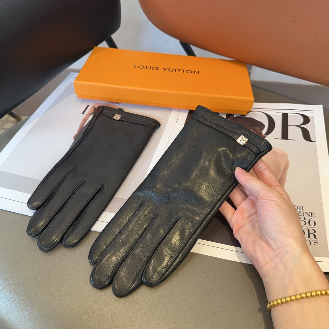 LOUIS VUITTON LV GLOVES IN BLACK LAMBSKIN 466818