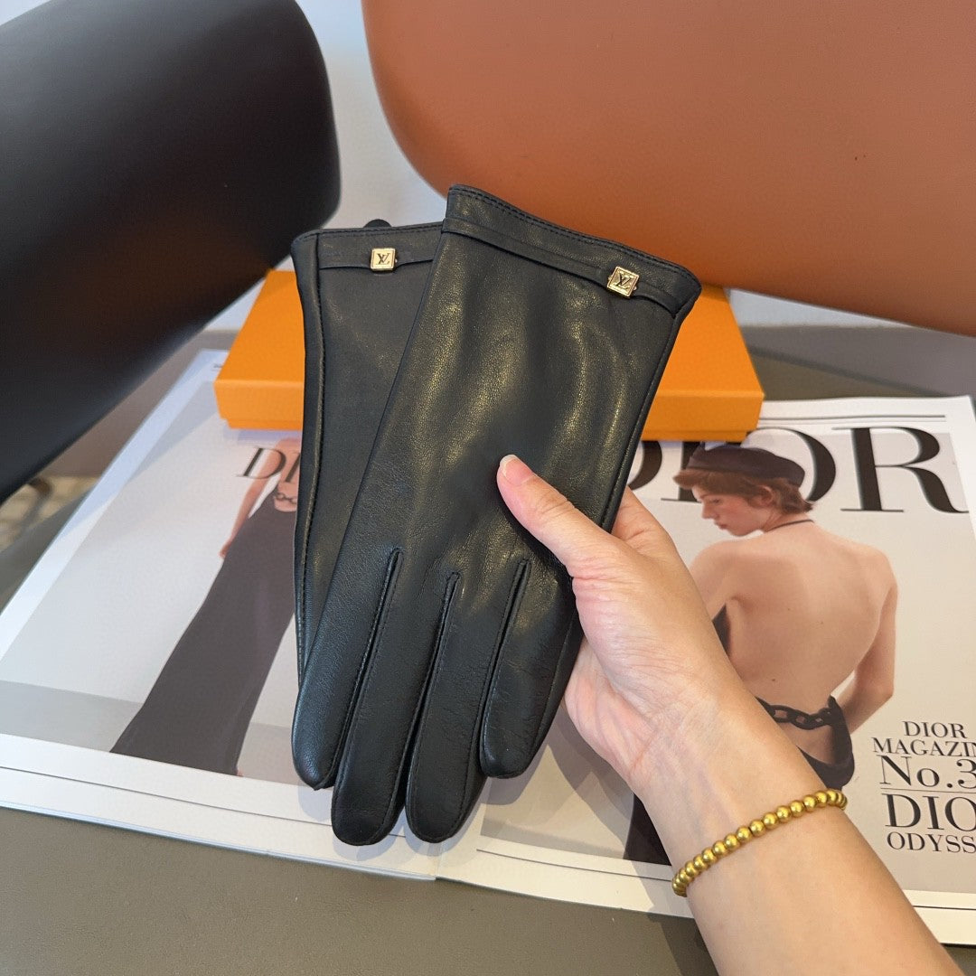 LOUIS VUITTON LV GLOVES IN BLACK LAMBSKIN 466818